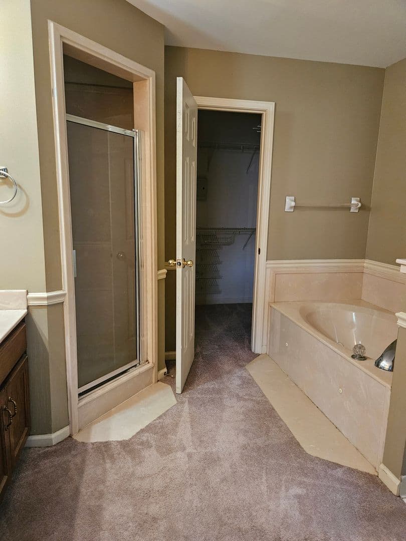 Bartlett House: 3741 Westridge Cv.