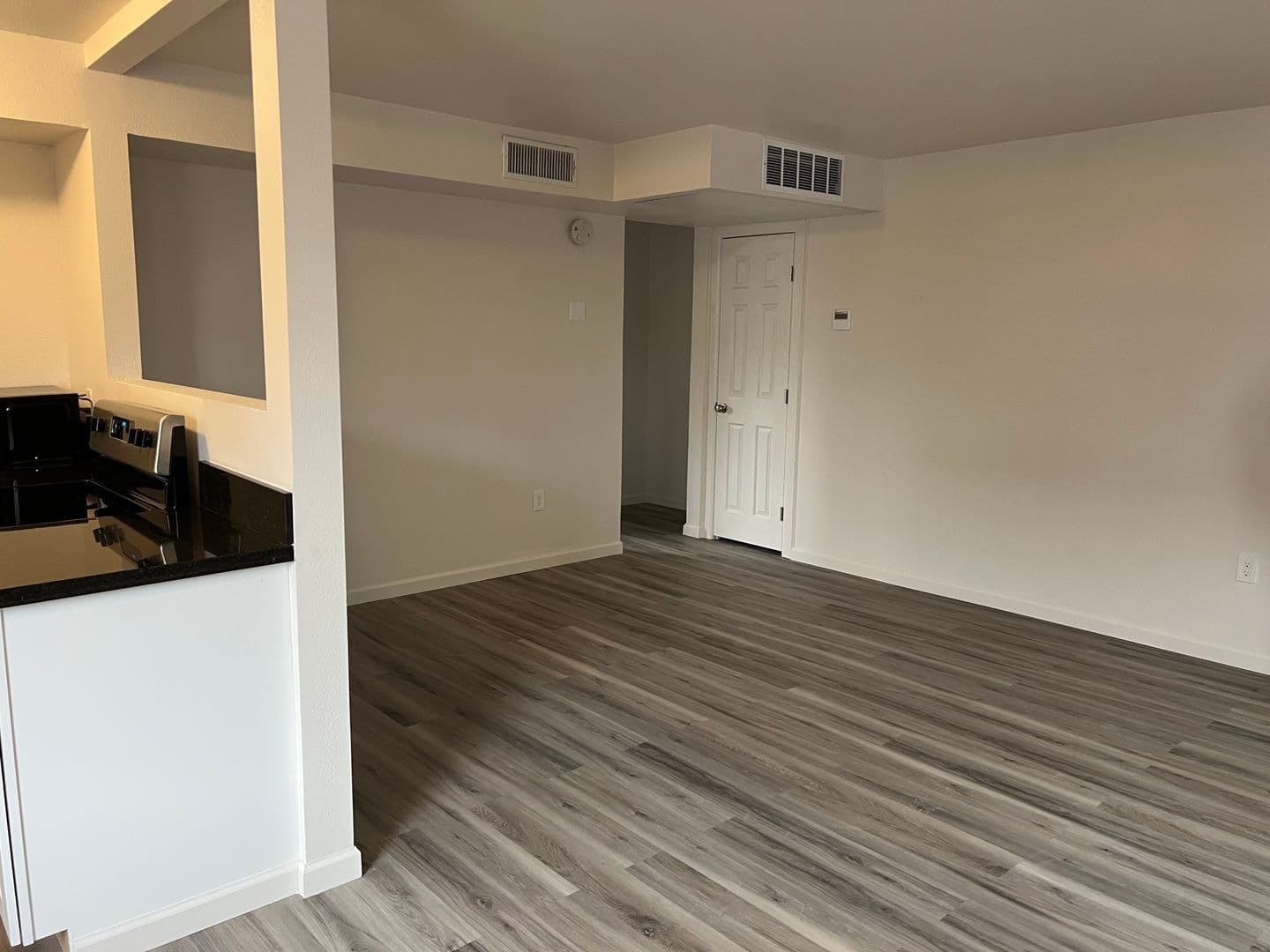 Sierra Vista Apartment: 201 North Garden Avenue