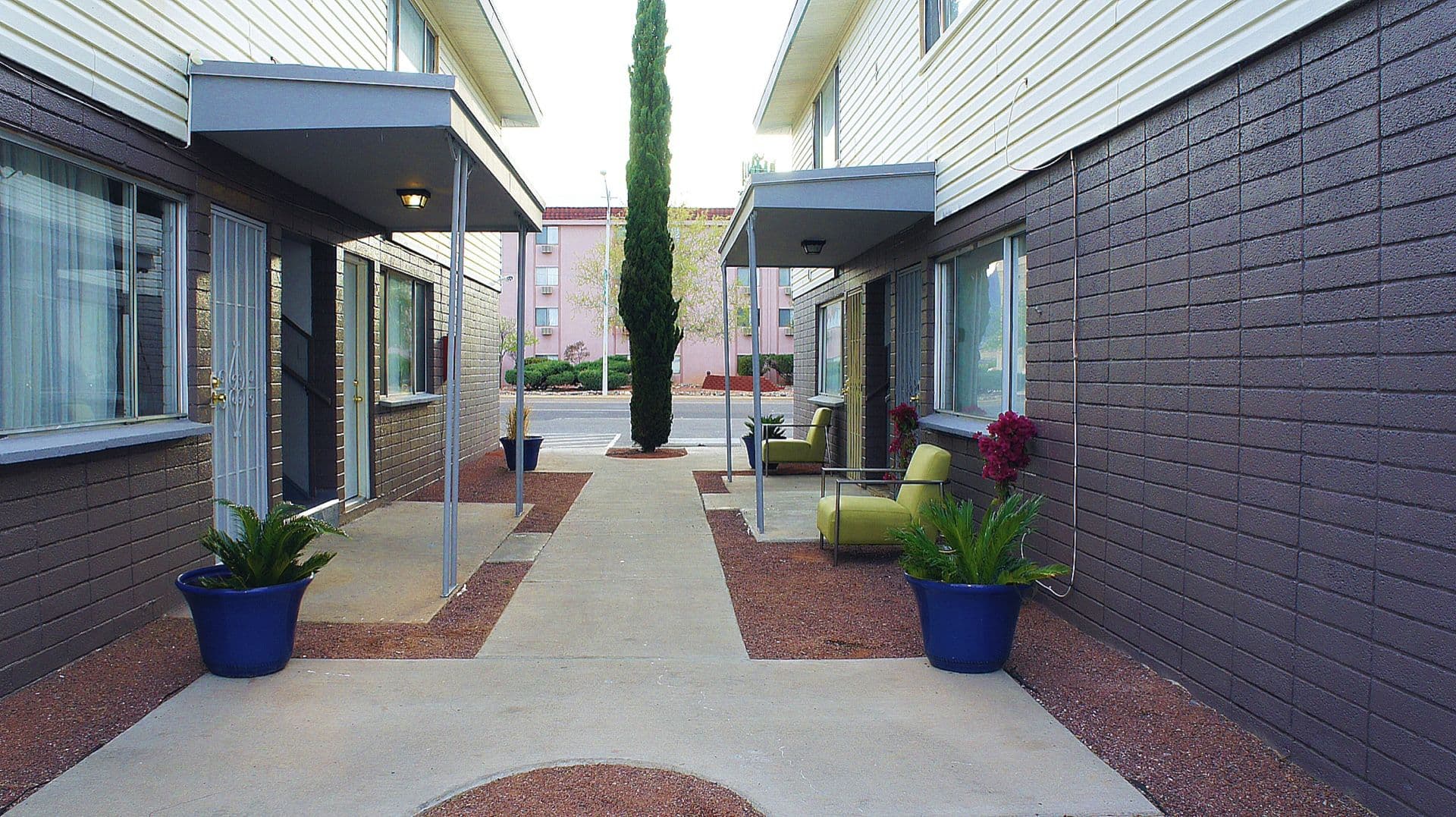 Sierra Vista Apartment: 201 North Garden Avenue
