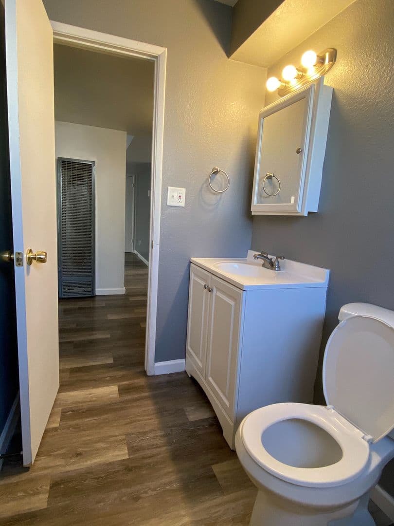 Sierra Vista Apartment: 201 North Garden Avenue