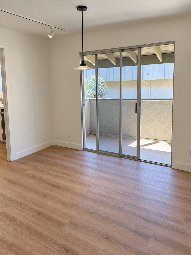 Santa Barbara Condo: 1600 Garden Street #22
