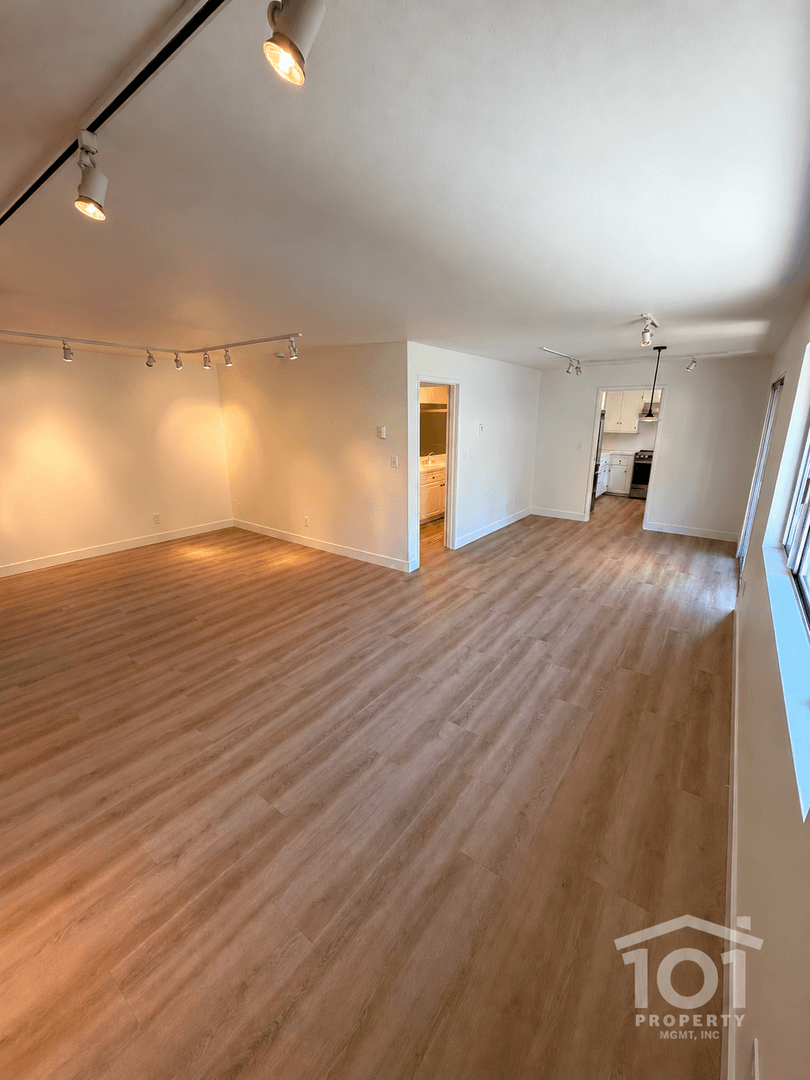 Santa Barbara Condo: 1600 Garden Street #22