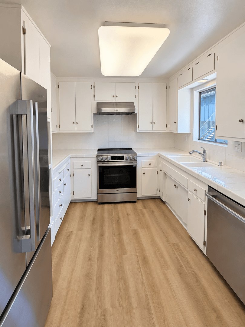 Santa Barbara Condo: 1600 Garden Street #22