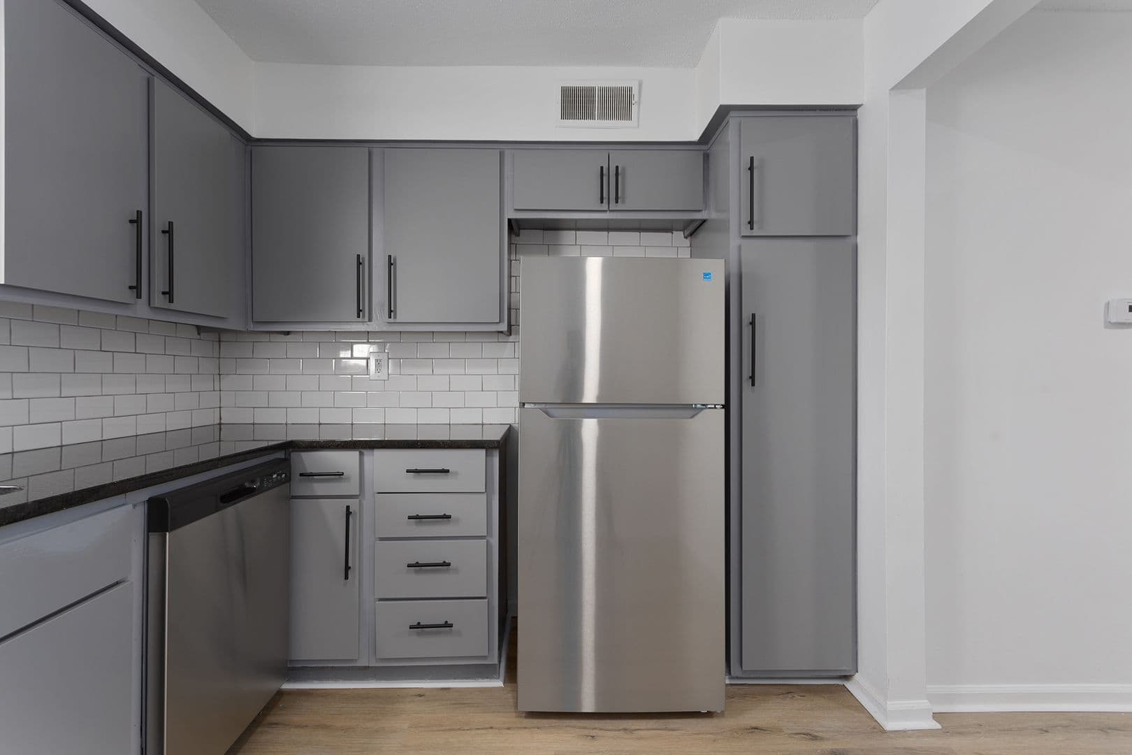 Shawnee Apartment: 10405 W 70th Terrace