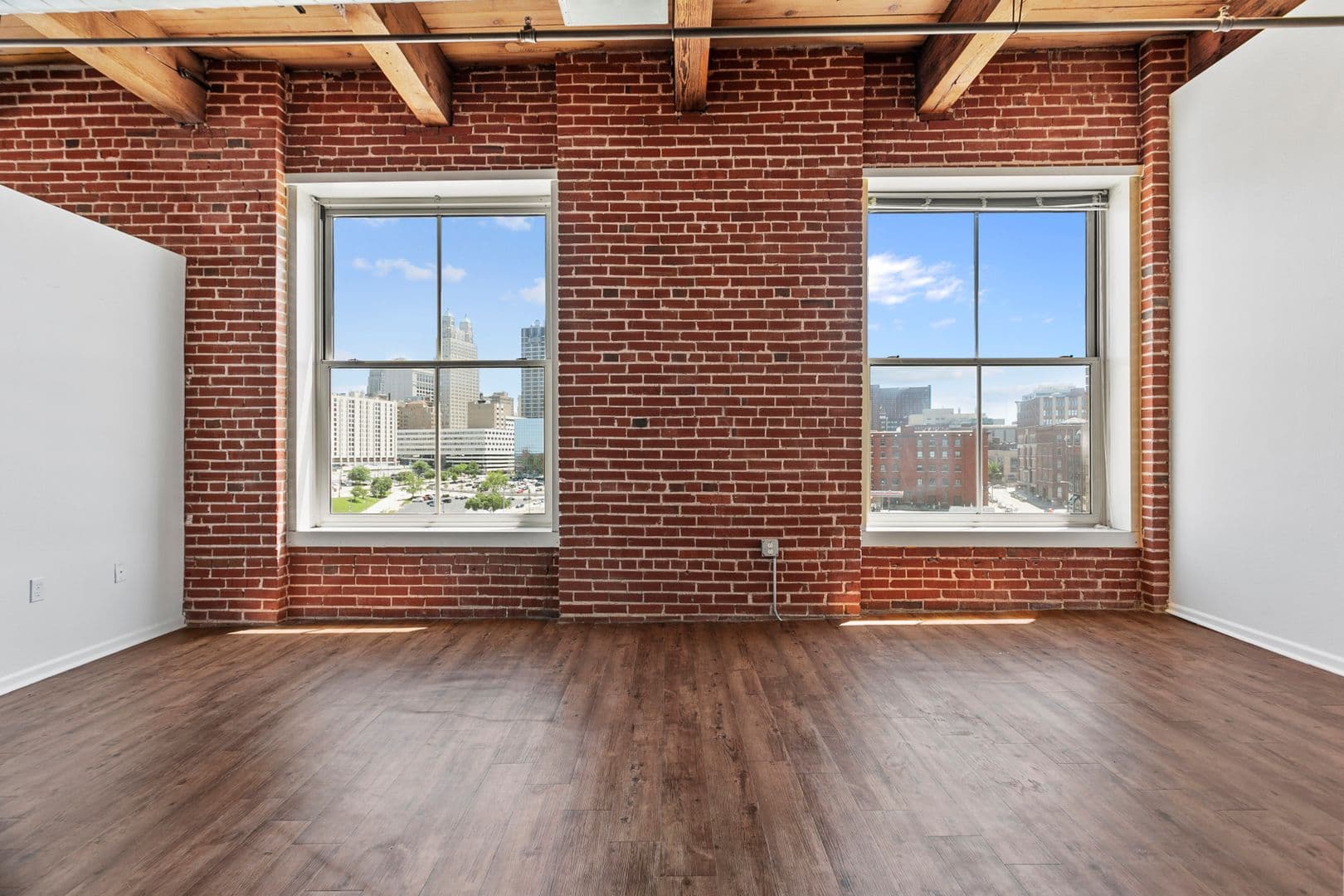 Kansas City Apartment: 200 W 5th Street