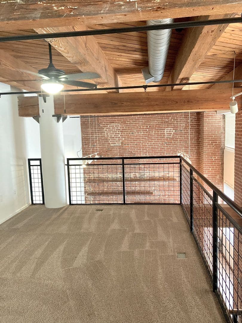 Kansas City Apartment: 200 W 5th Street
