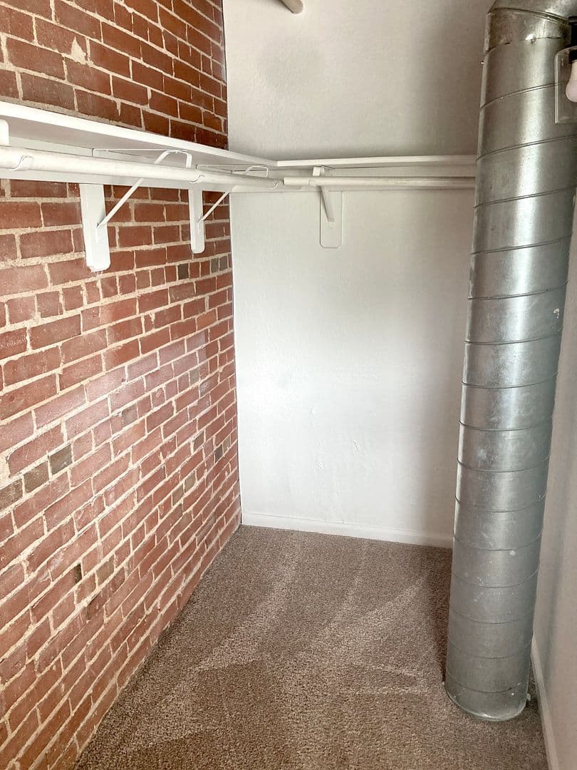 Kansas City Apartment: 200 W 5th Street