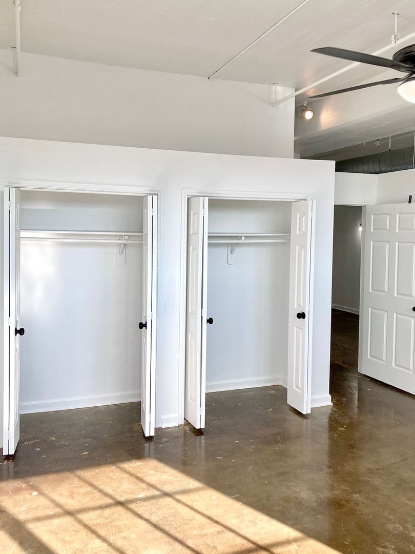 Kansas City Apartment: 318 W 7th Street