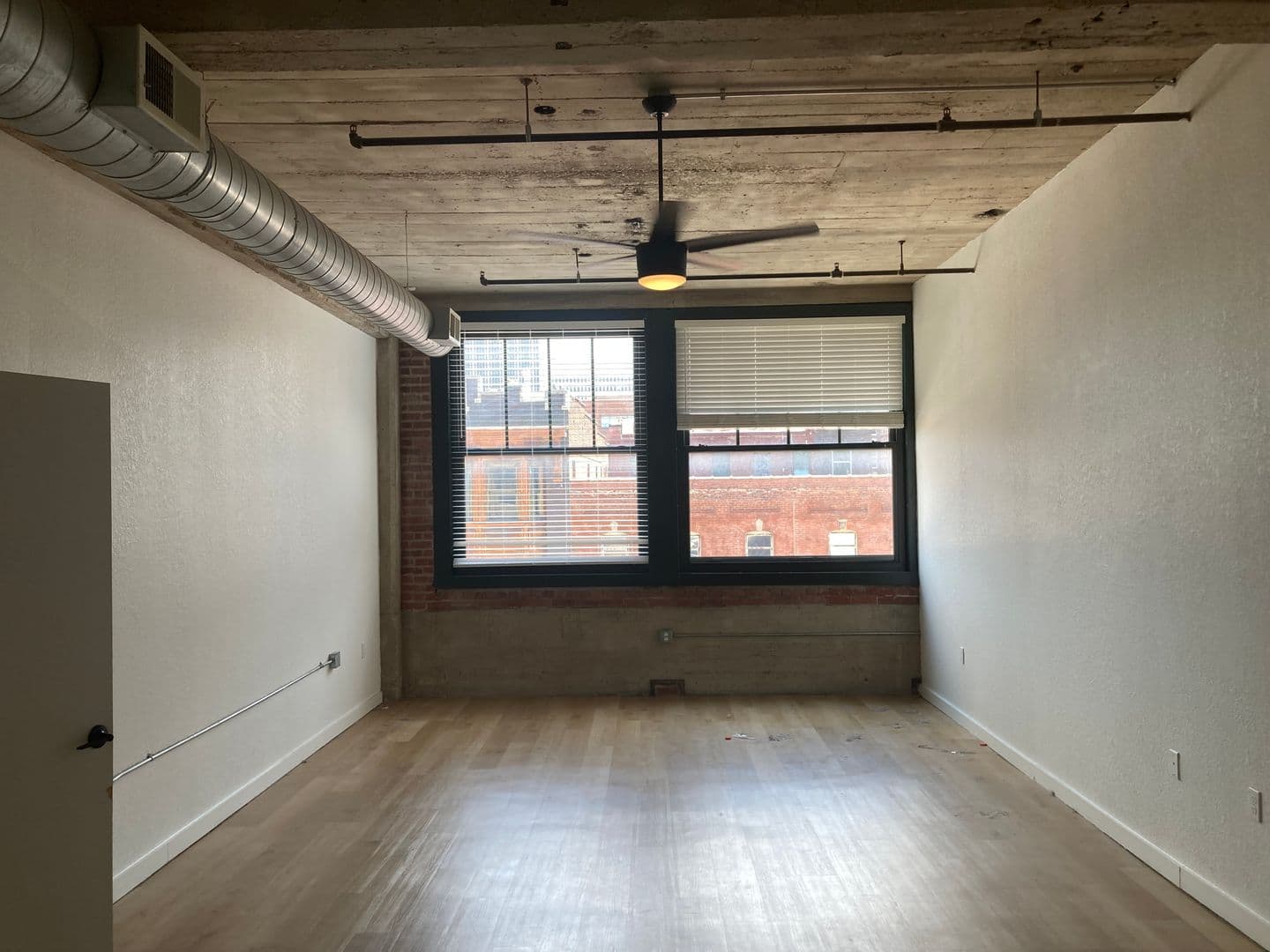 Kansas City Apartment: 930 Broadway Blvd