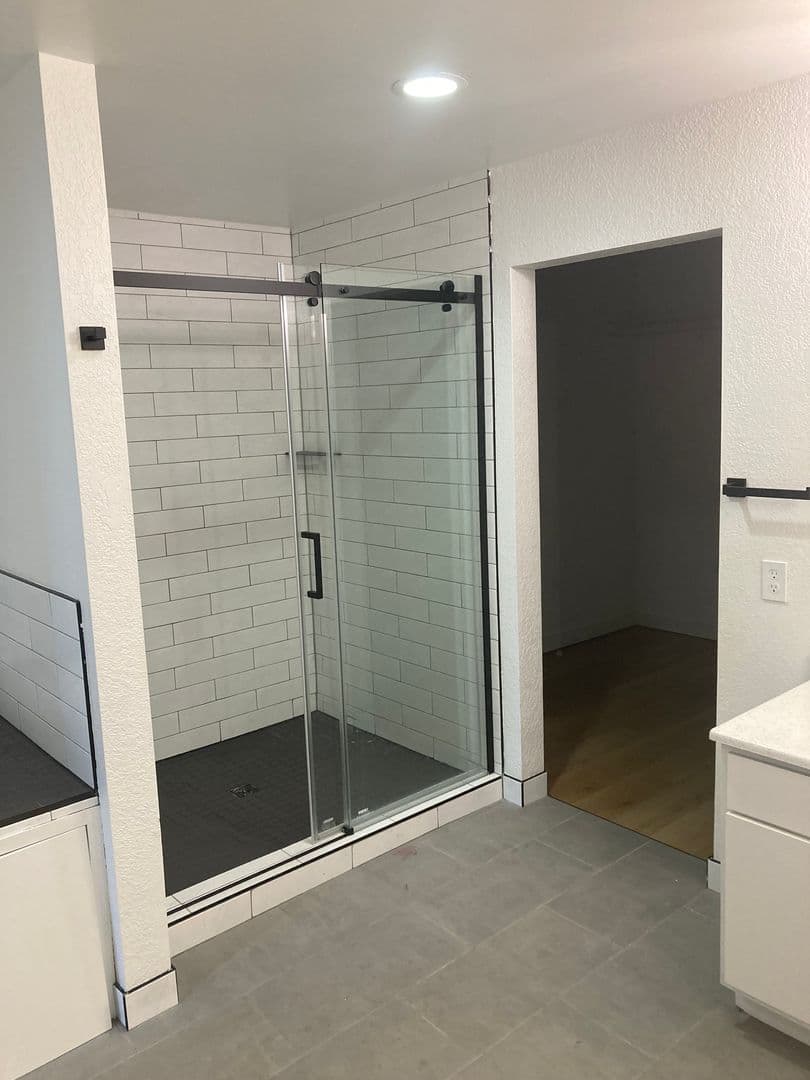 Kansas City Apartment: 930 Broadway Blvd