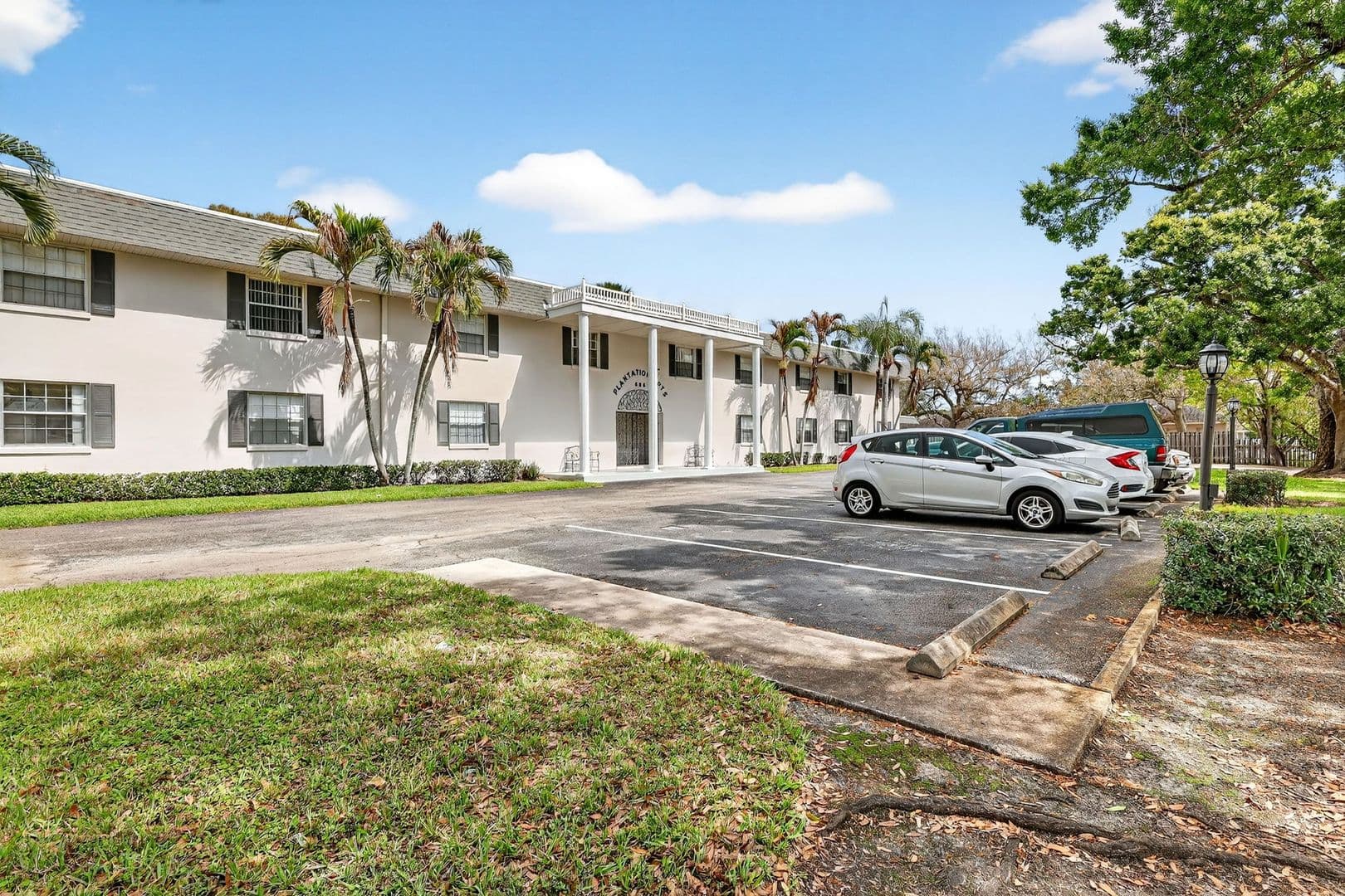 Vero Beach Apartment: 686 17th St