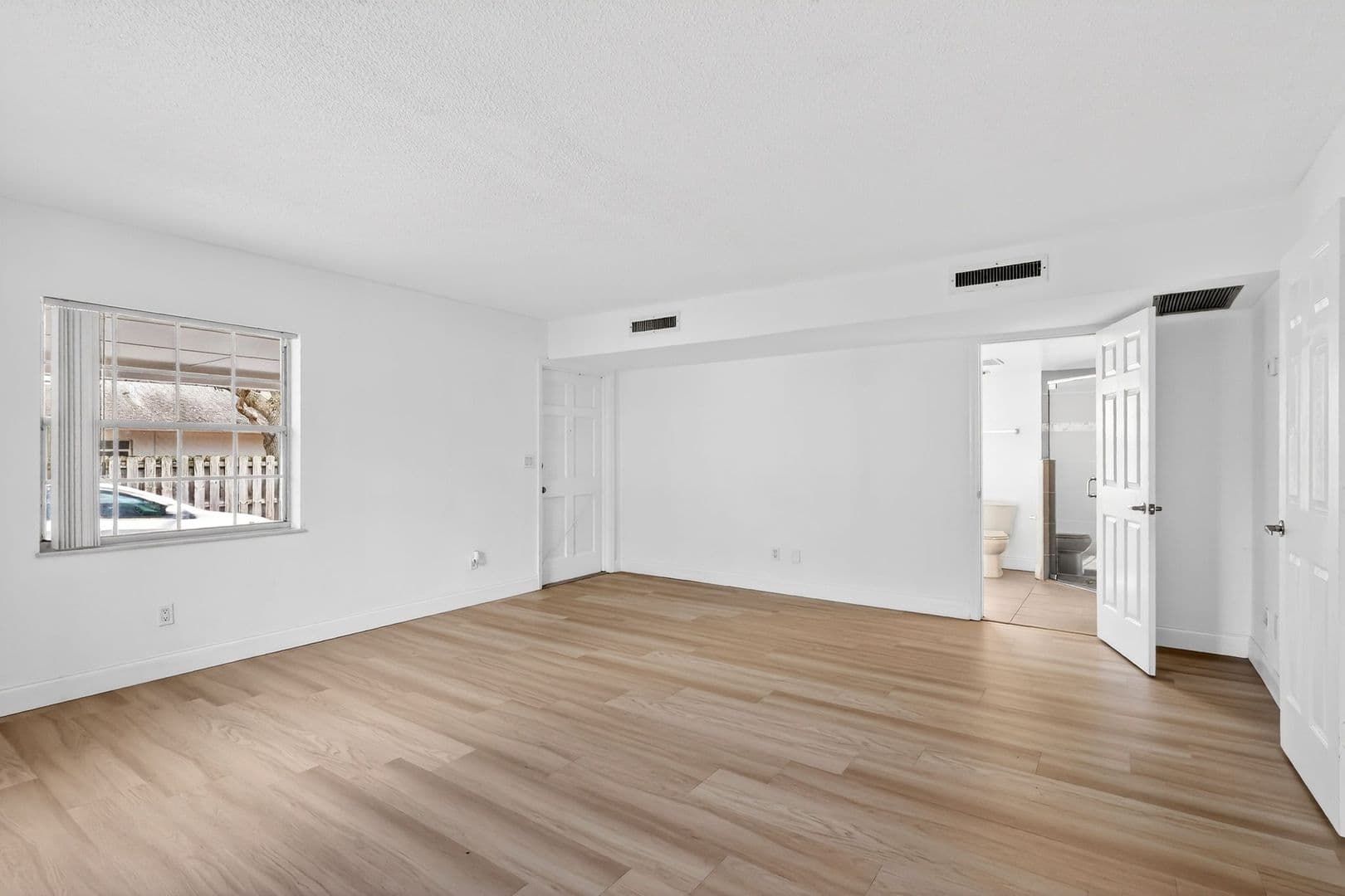 Vero Beach Apartment: 686 17th St