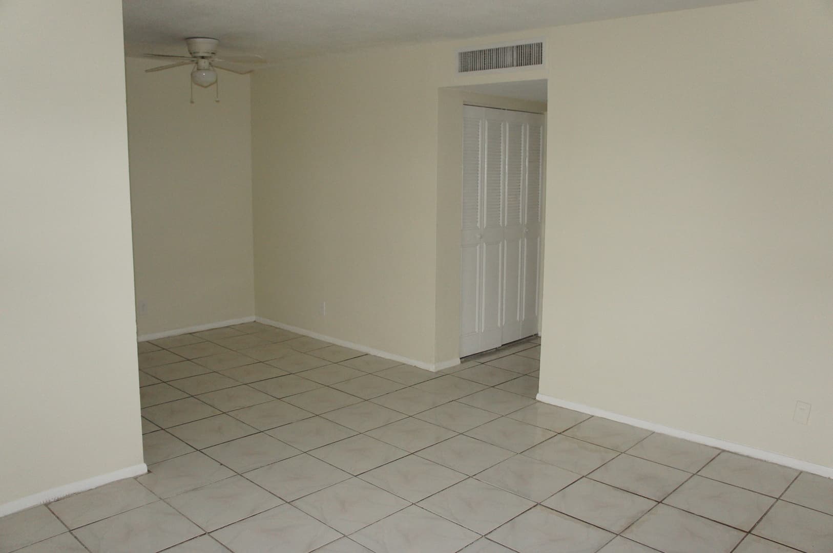 Lauderdale Lakes House: 4760 NW 24 Ct