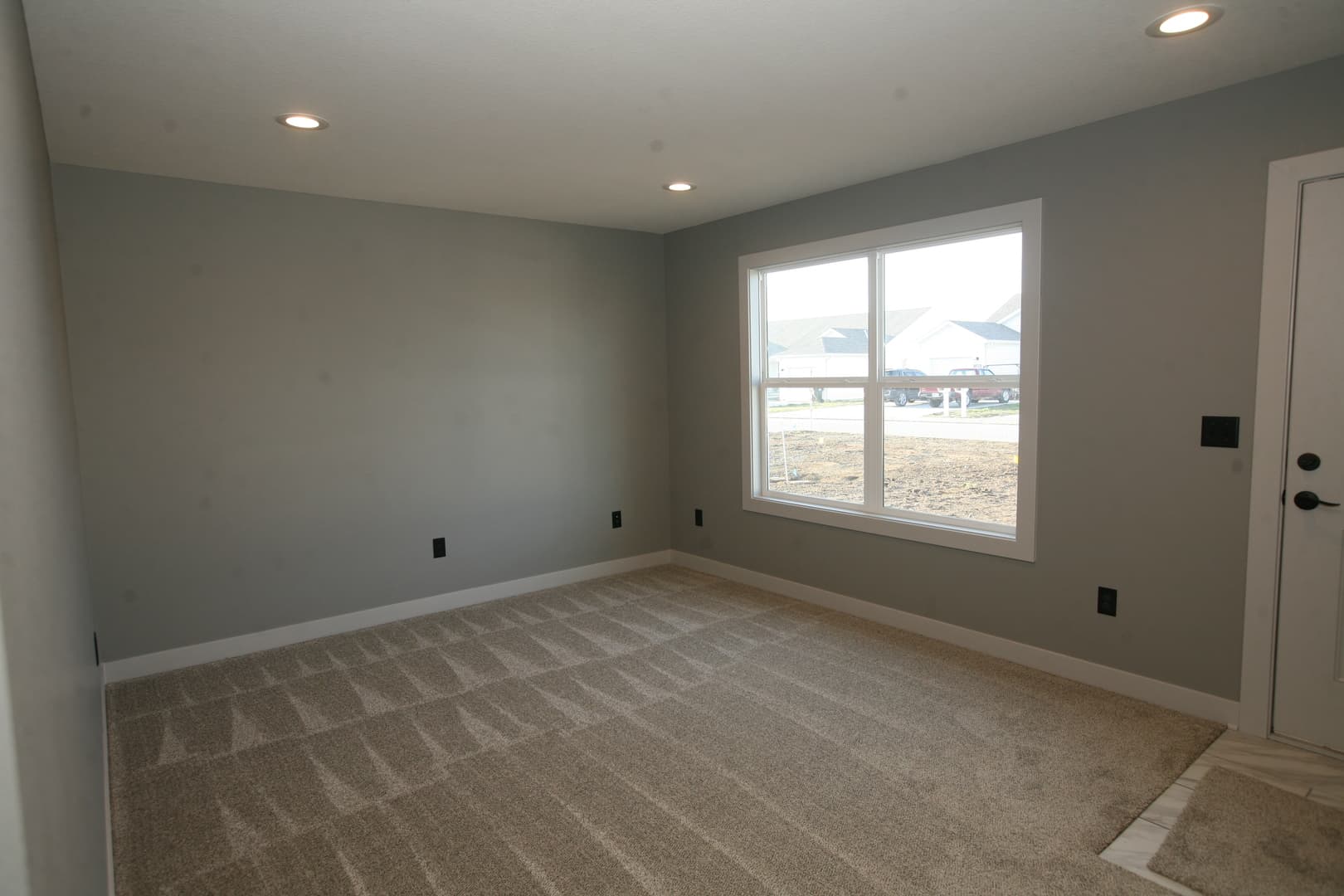 St Joseph Multiplex: 11818 Ridgeway Drive - 11818 Ridgeway Drive