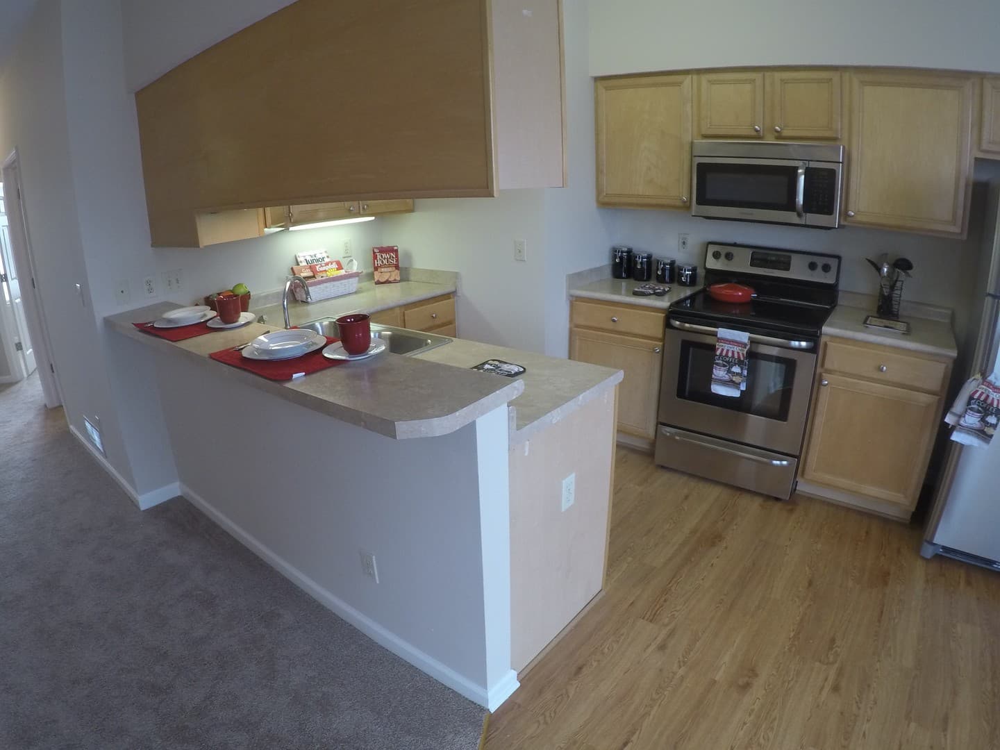 Lafayette Apartment: 500, 505, 506, 511, 512 Portledge Commons Dr.