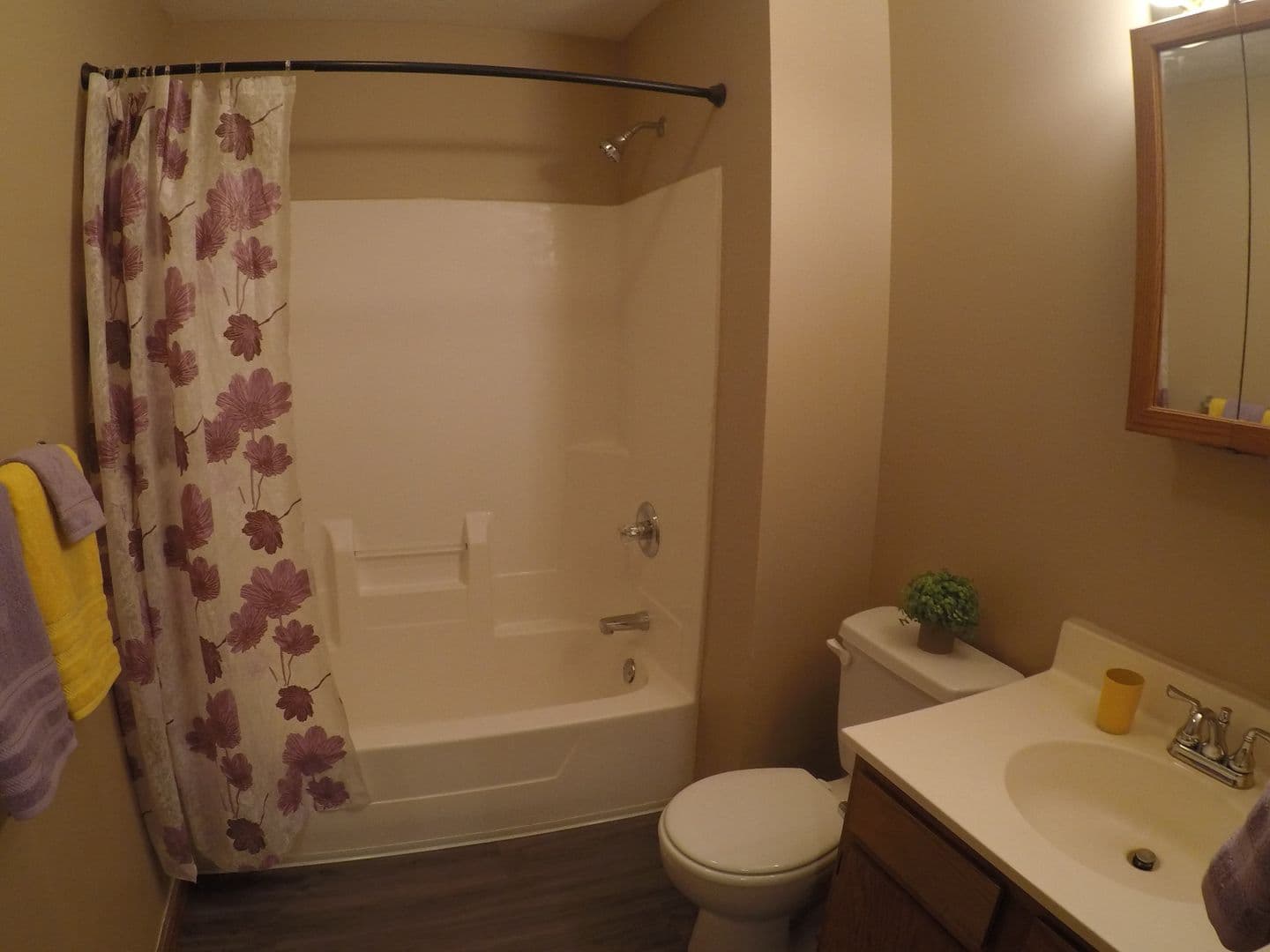 West Lafayette Apartment: 2911 & 2915 Horizon Dr.