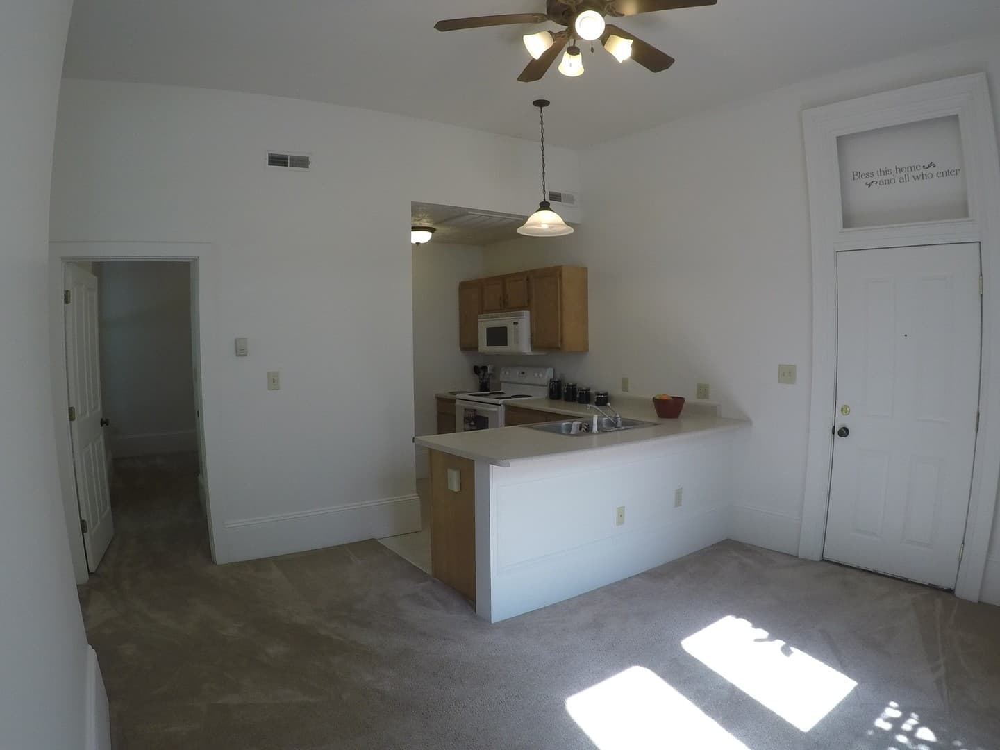 Lafayette Apartment: 220 S. 6th St.
