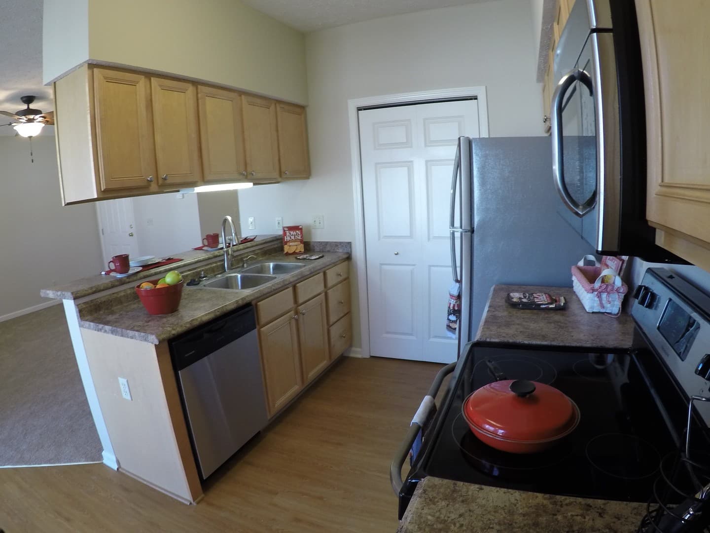 Lafayette Apartment: 500, 505, 506, 511, 512 Portledge Commons Dr.