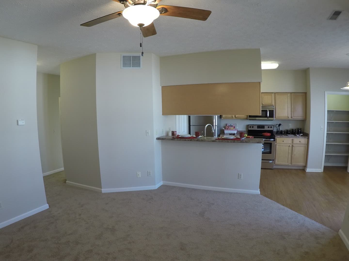 Lafayette Apartment: 500, 505, 506, 511, 512 Portledge Commons Dr.