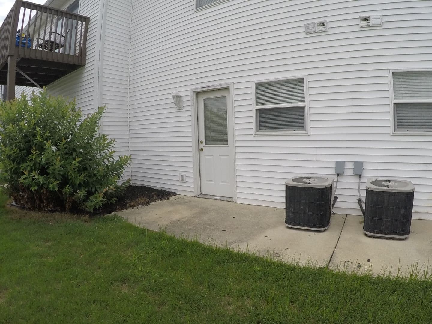 Lafayette Apartment: 3951-3959 Amelia Ave.