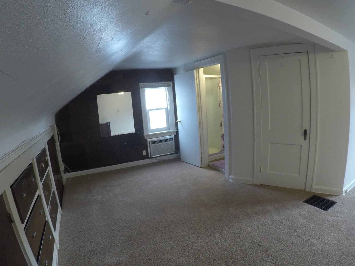 West Lafayette Apartment: 14, 14A, 16 N. Russell St.