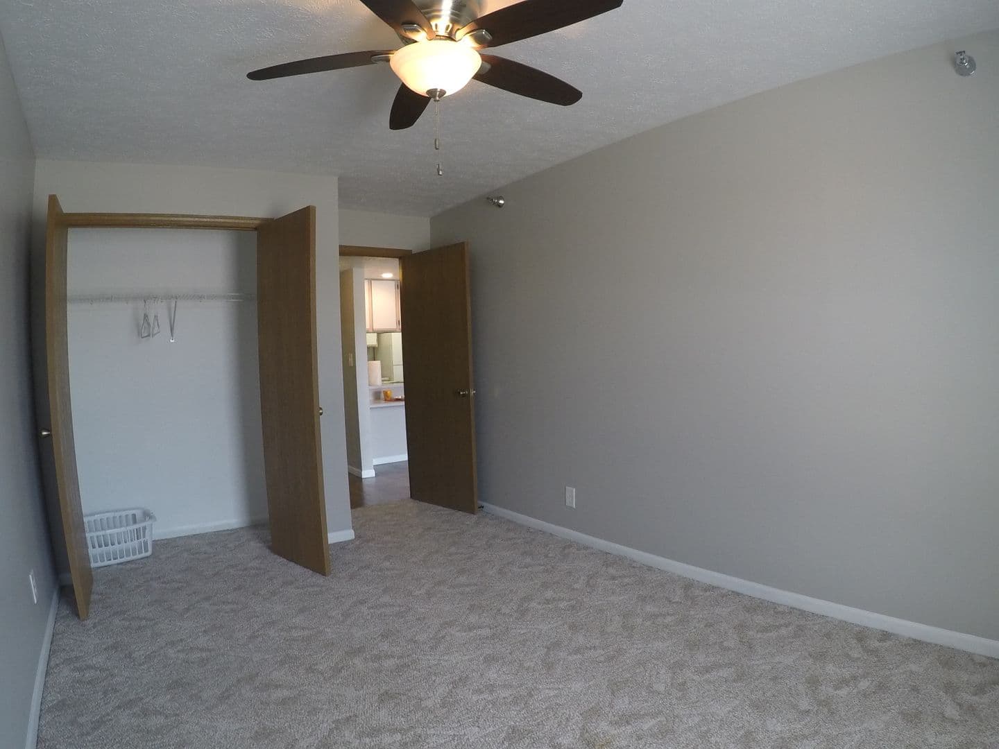 Lafayette Apartment: 809 N 6th St.
