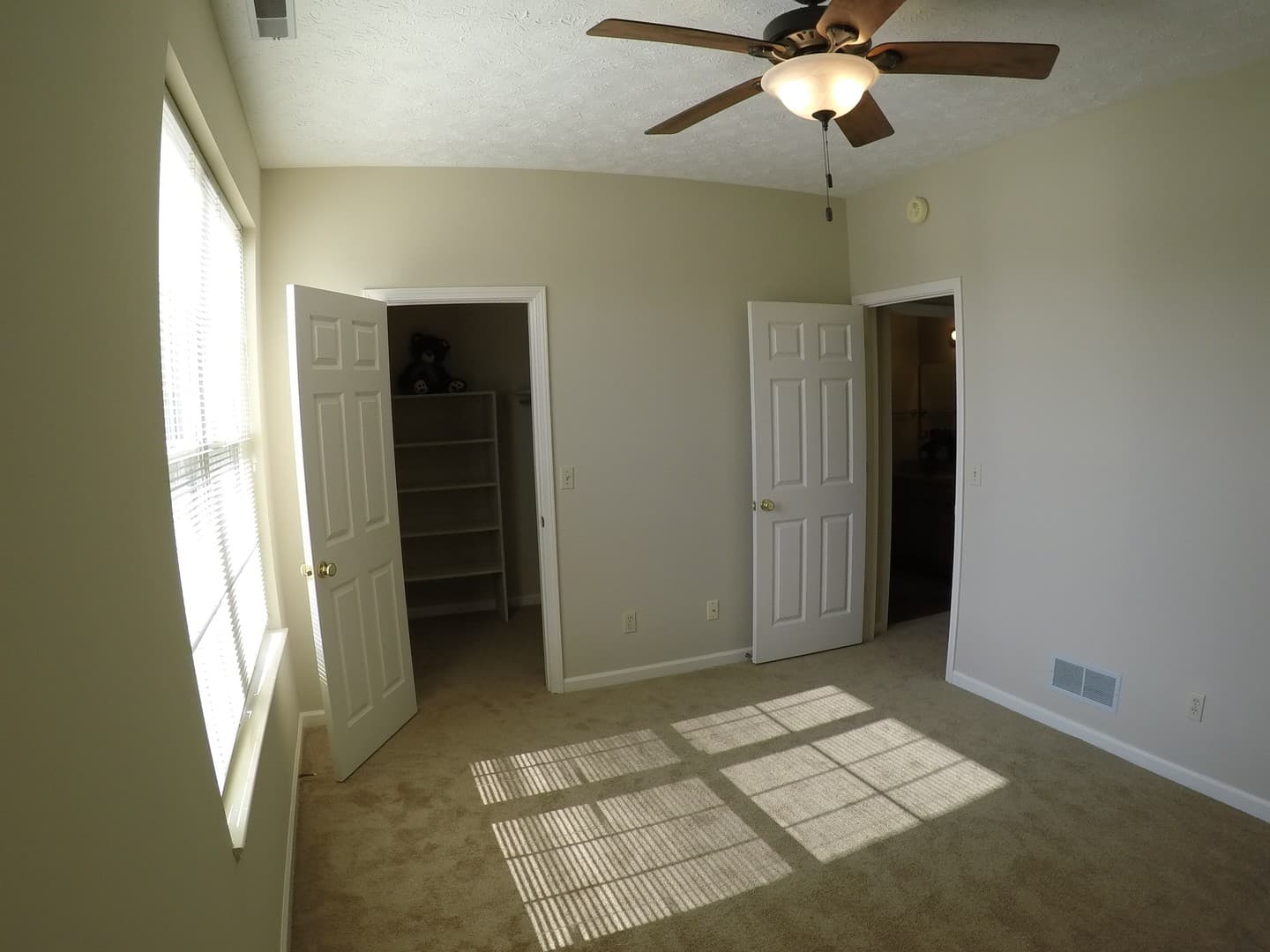 Lafayette Apartment: 500, 505, 506, 511, 512 Portledge Commons Dr.