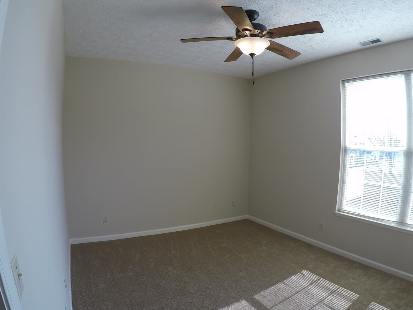 Lafayette Apartment: 500, 505, 506, 511, 512 Portledge Commons Dr.