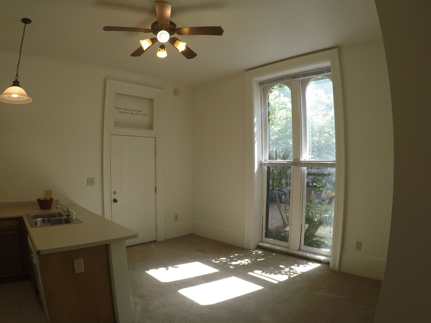 Lafayette Apartment: 220 S. 6th St.