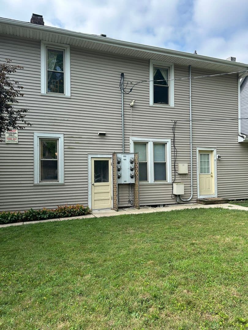 West Lafayette Apartment: 100 Sylvia St.