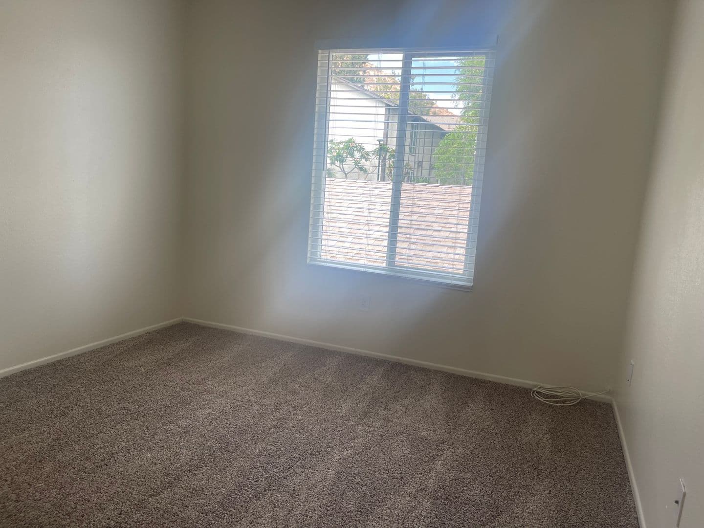 Riverside Condo: 4722 Knickerbocker Ln