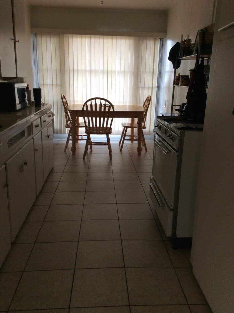 Riverside Apartment: 11716-20 Hazeldell Dr