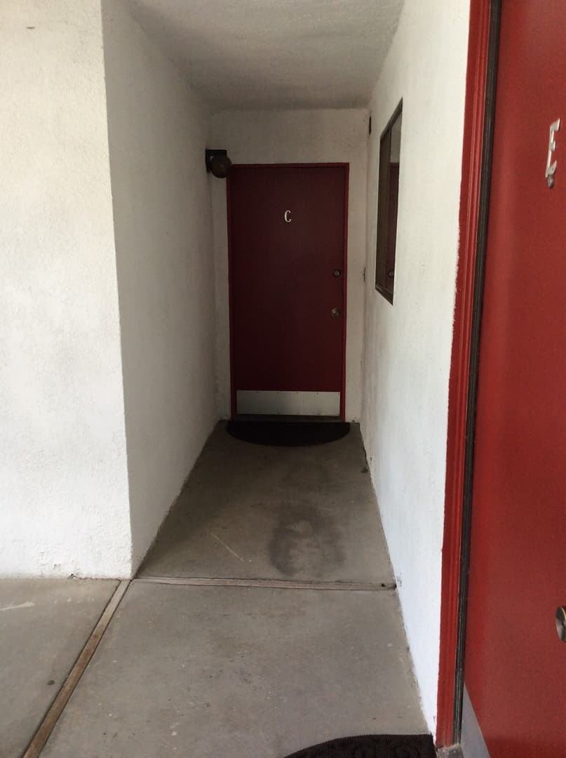 Riverside Apartment: 5300 Canyon Crest Dr