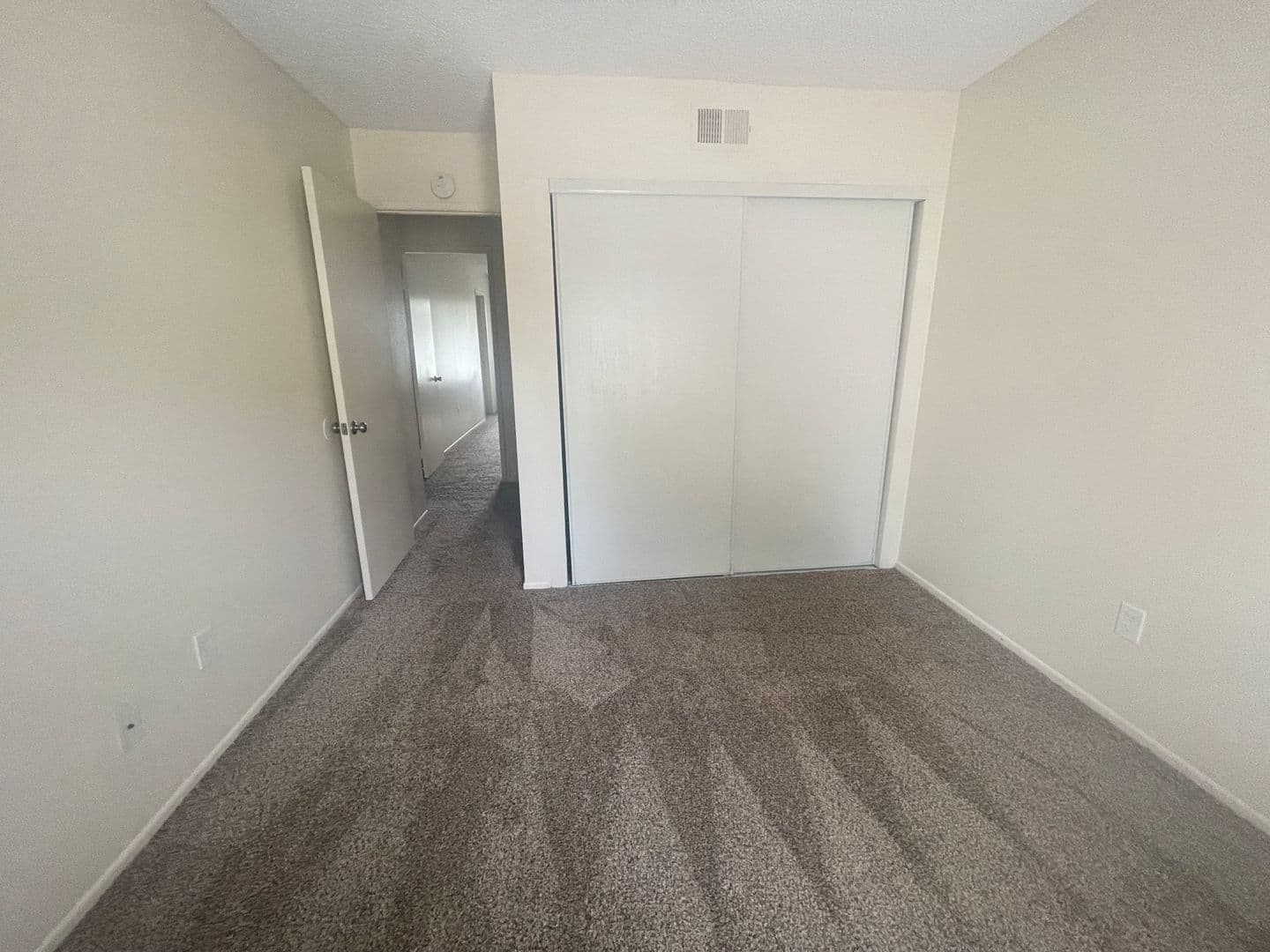 Riverside Condo: 4722 Knickerbocker Ln