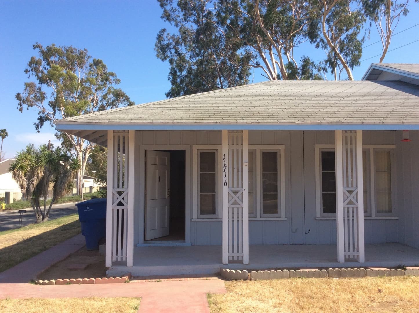 Riverside Apartment: 11716-20 Hazeldell Dr