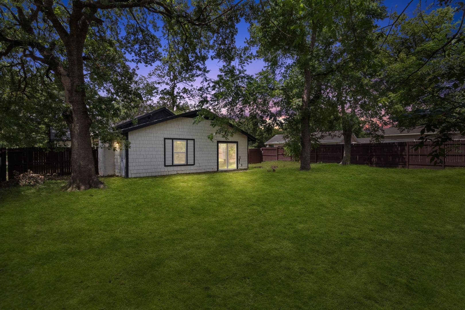 Denison House: 431 W Texas St.