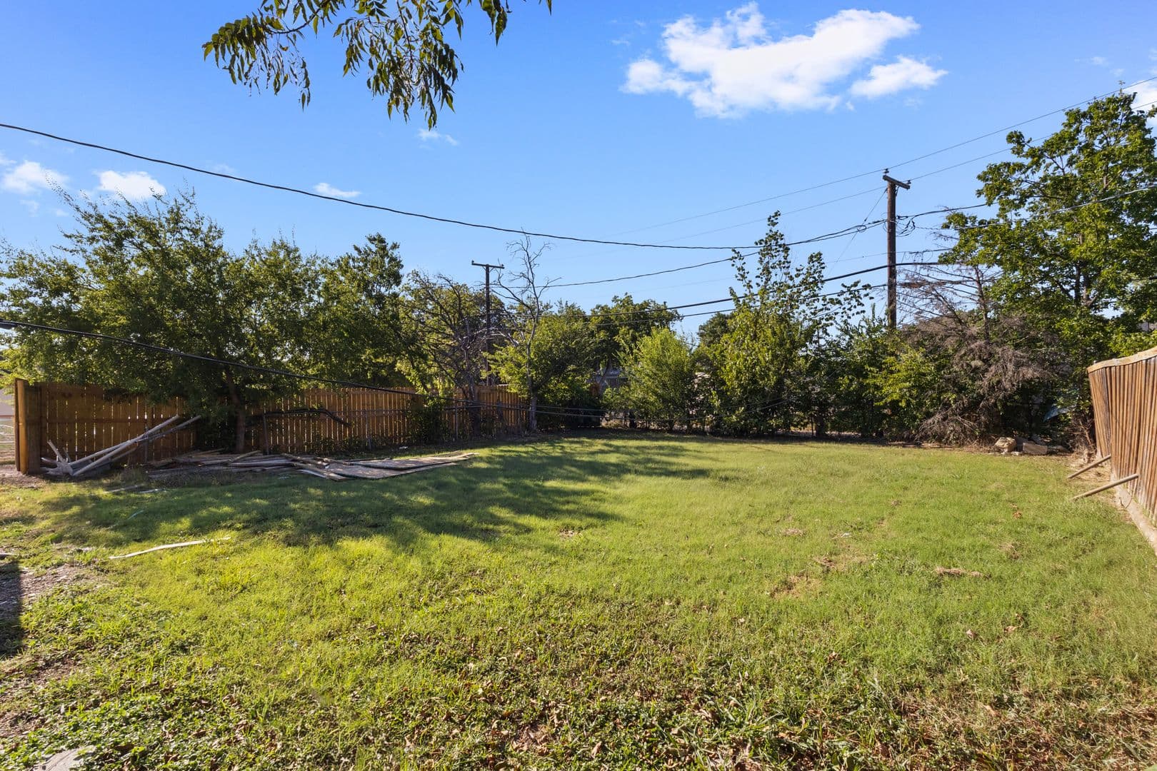 Grand Prairie House: 838 Dalworth St.