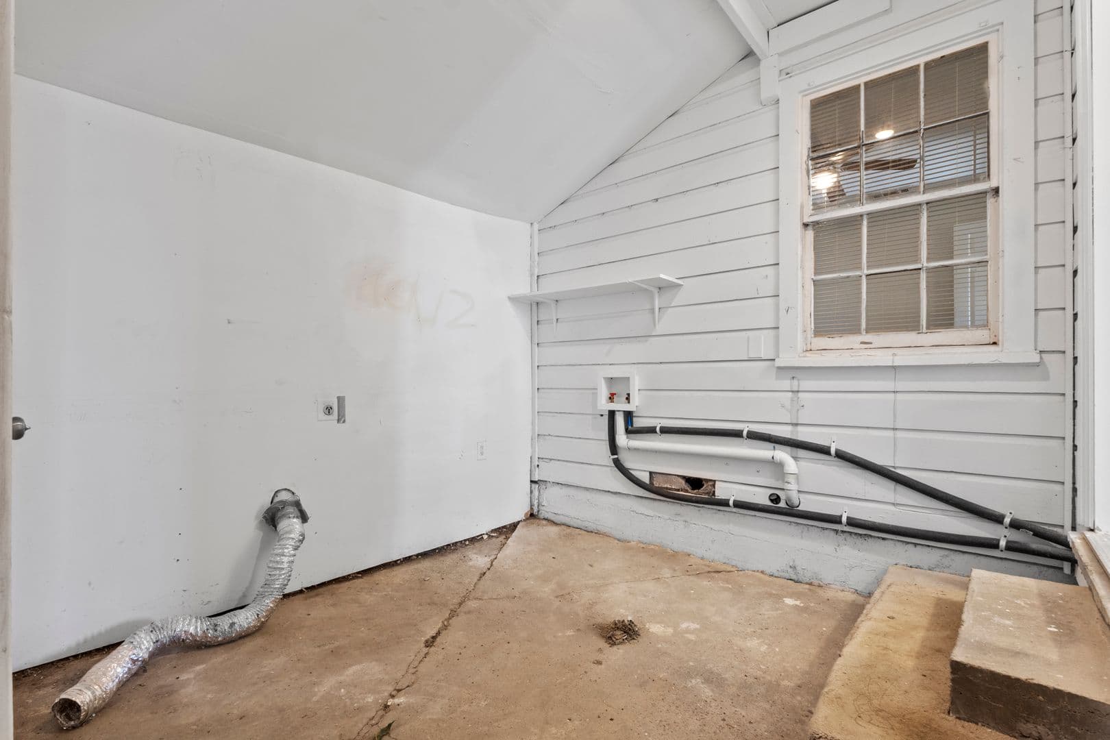 Grand Prairie House: 838 Dalworth St.