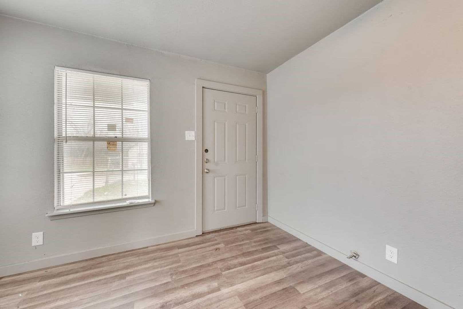 Dallas House: 4414 Cinda Ree Ln
