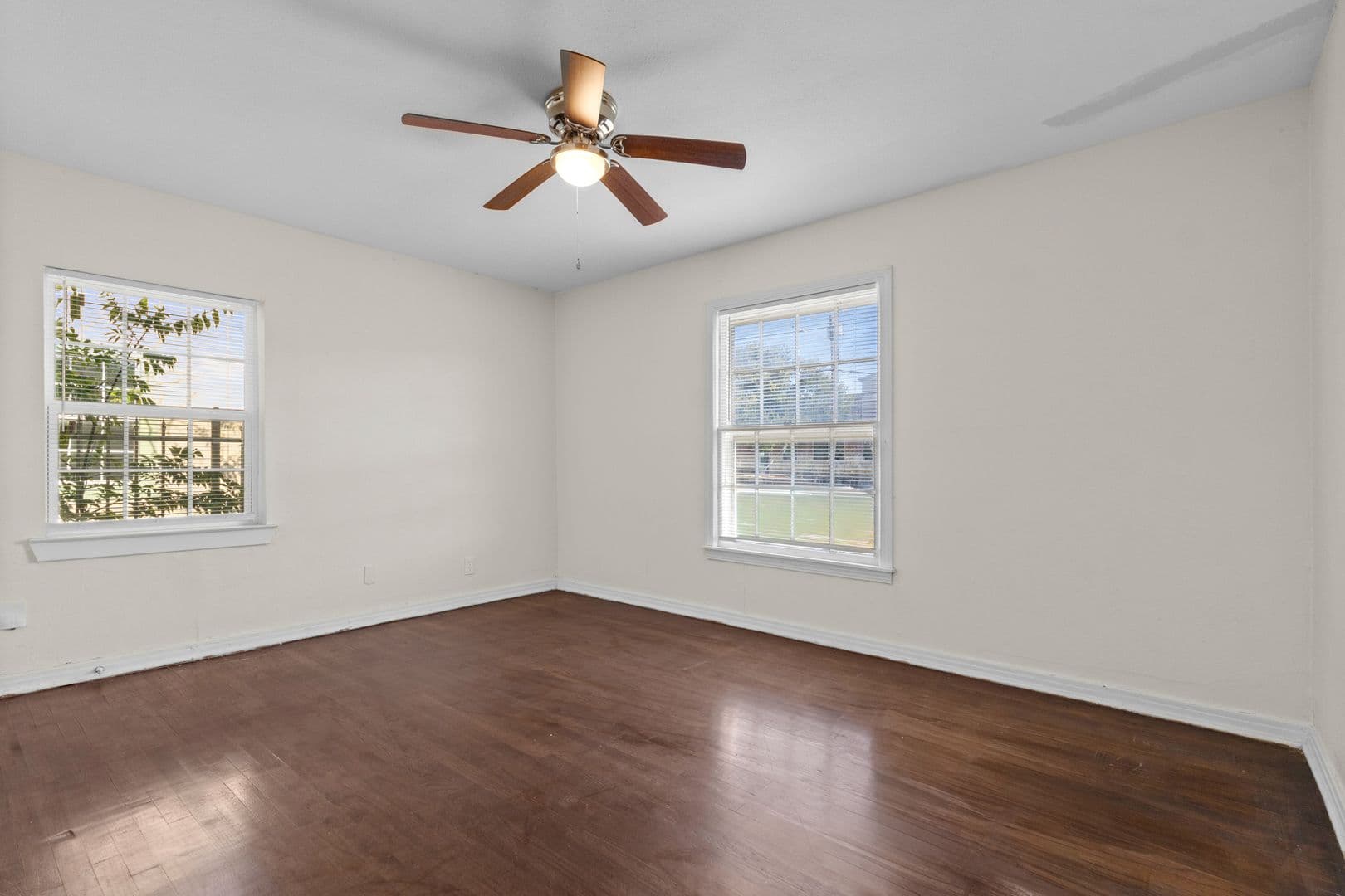 Grand Prairie House: 838 Dalworth St.