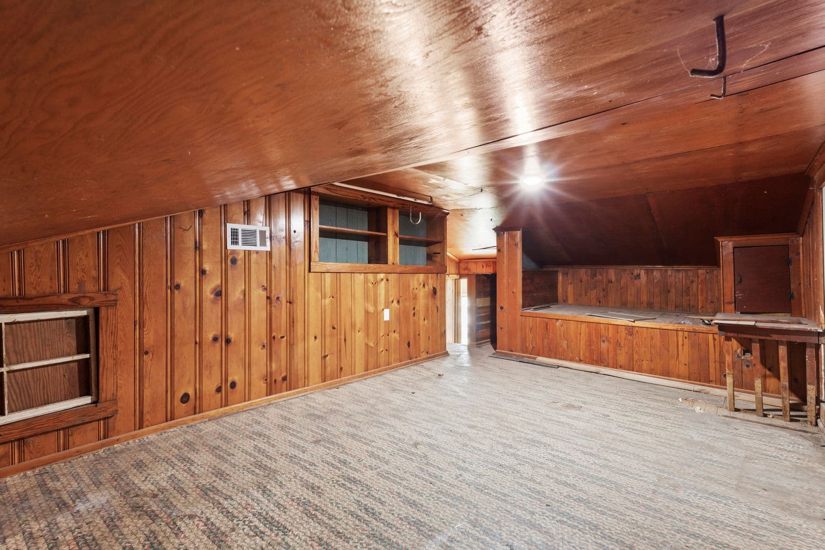 Grand Prairie House: 838 Dalworth St.