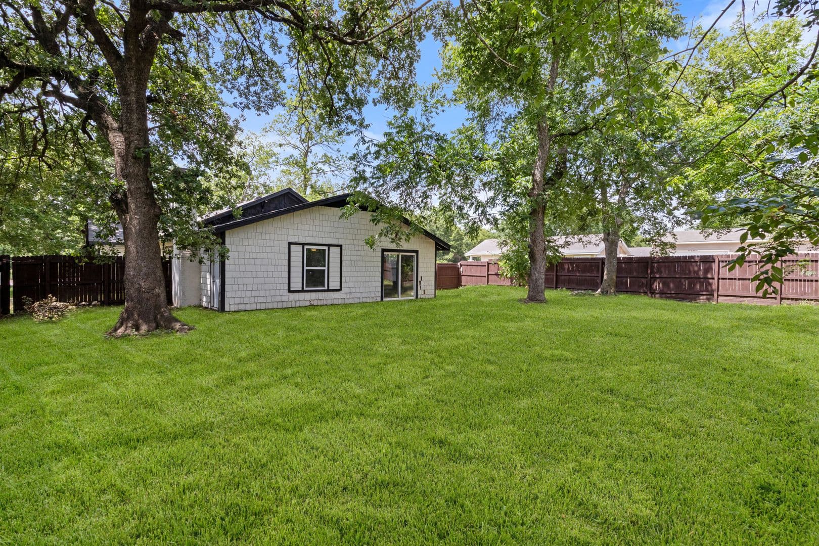 Denison House: 431 W Texas St.