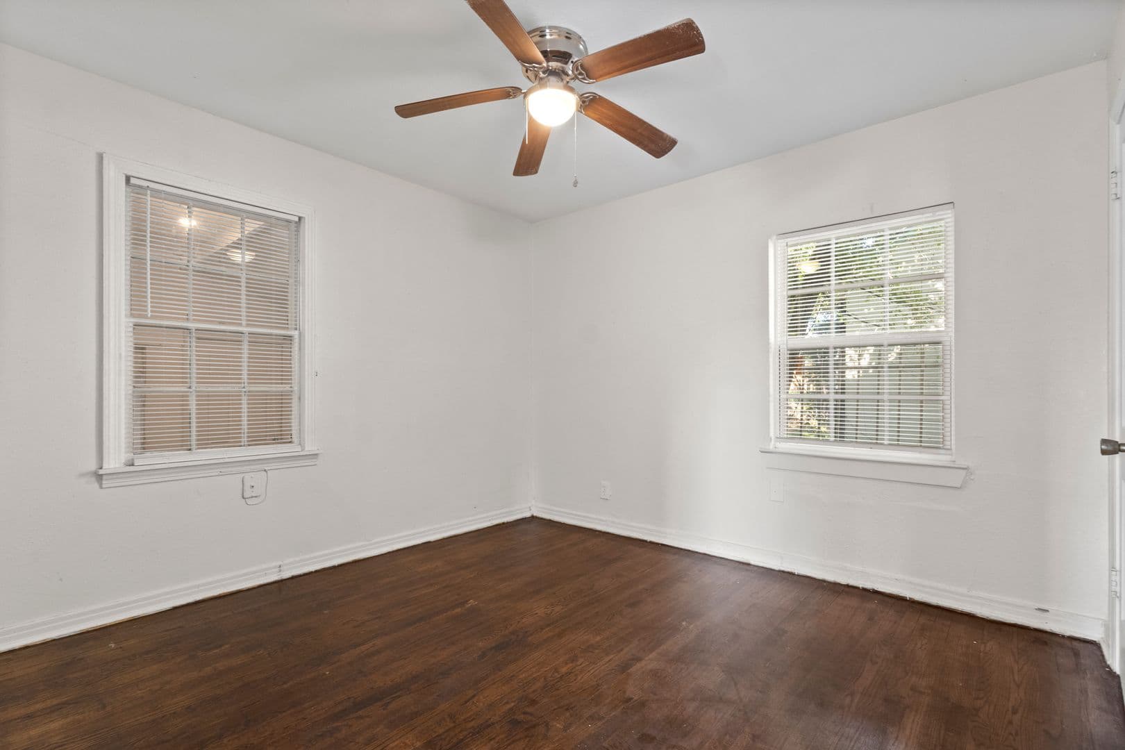 Grand Prairie House: 838 Dalworth St.
