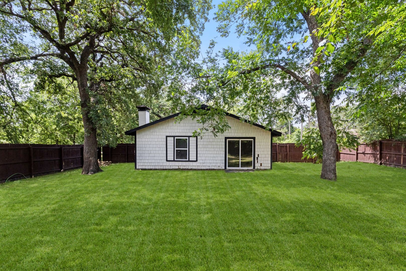 Denison House: 431 W Texas St.