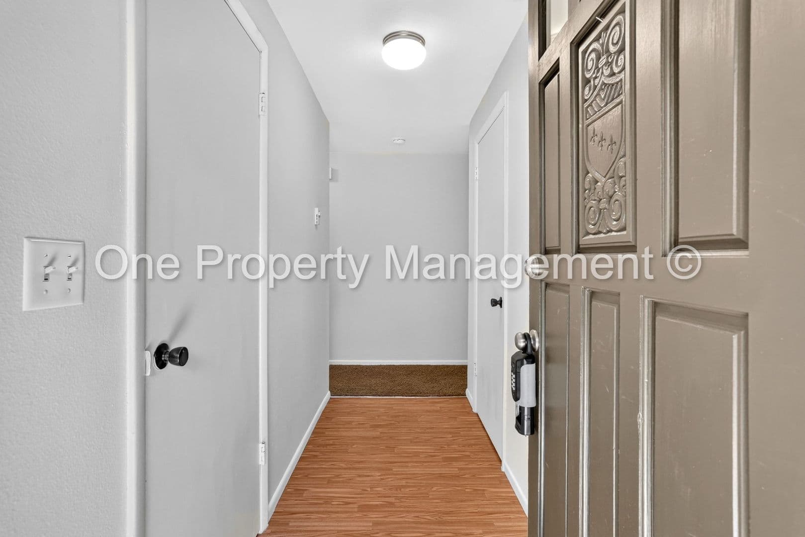 Vancouver Condo: 3738 NE 45th St