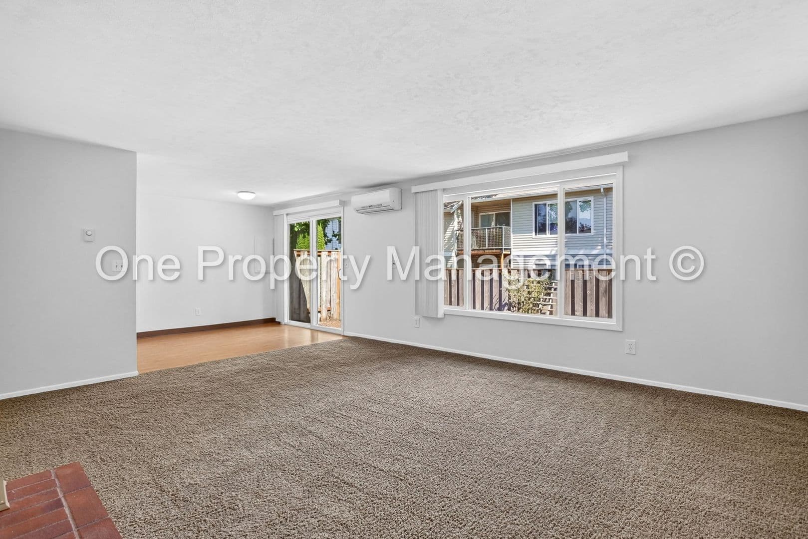 Vancouver Condo: 3738 NE 45th St