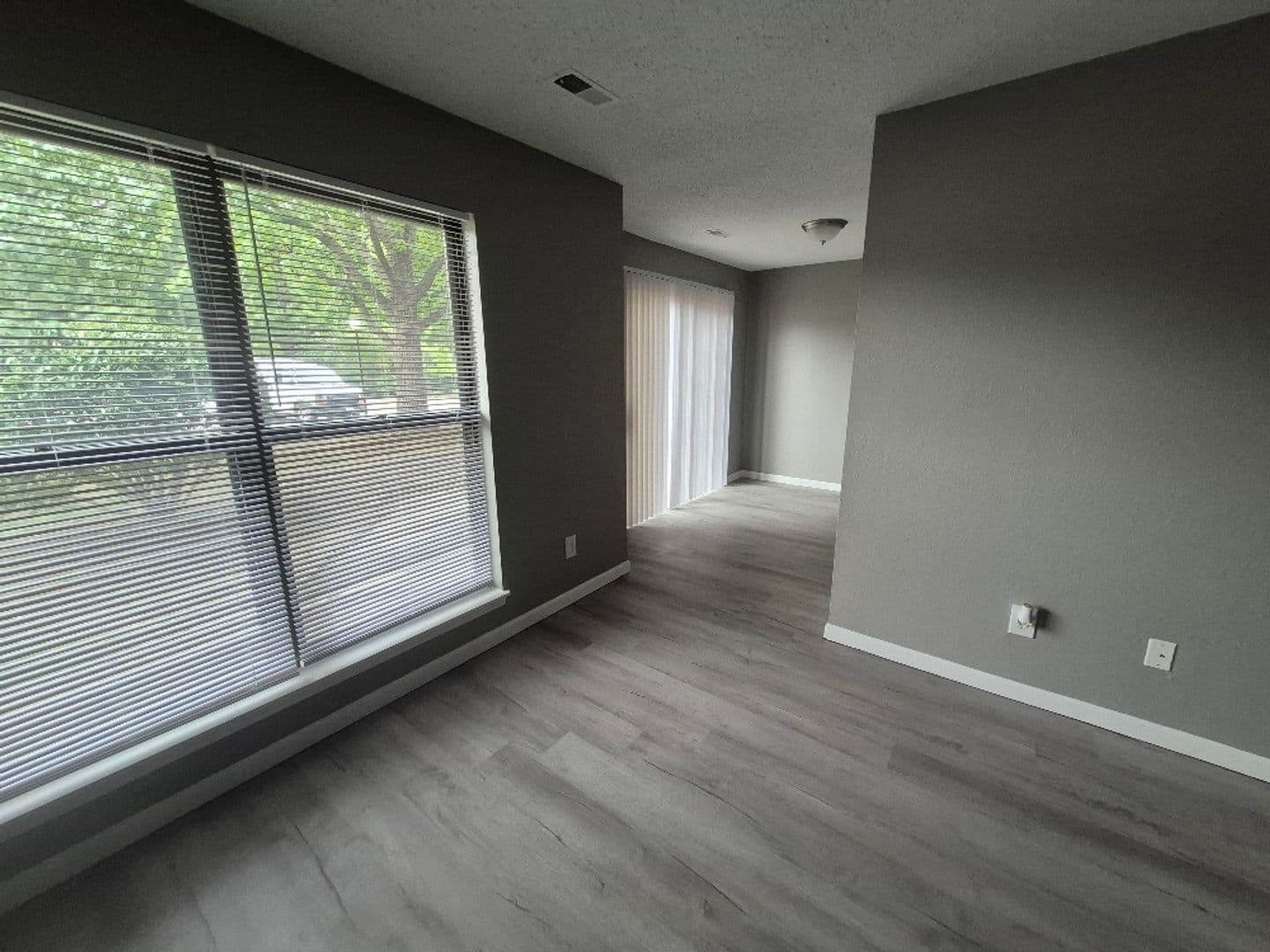 Independence Apartment: 3926 s Redwood Dr