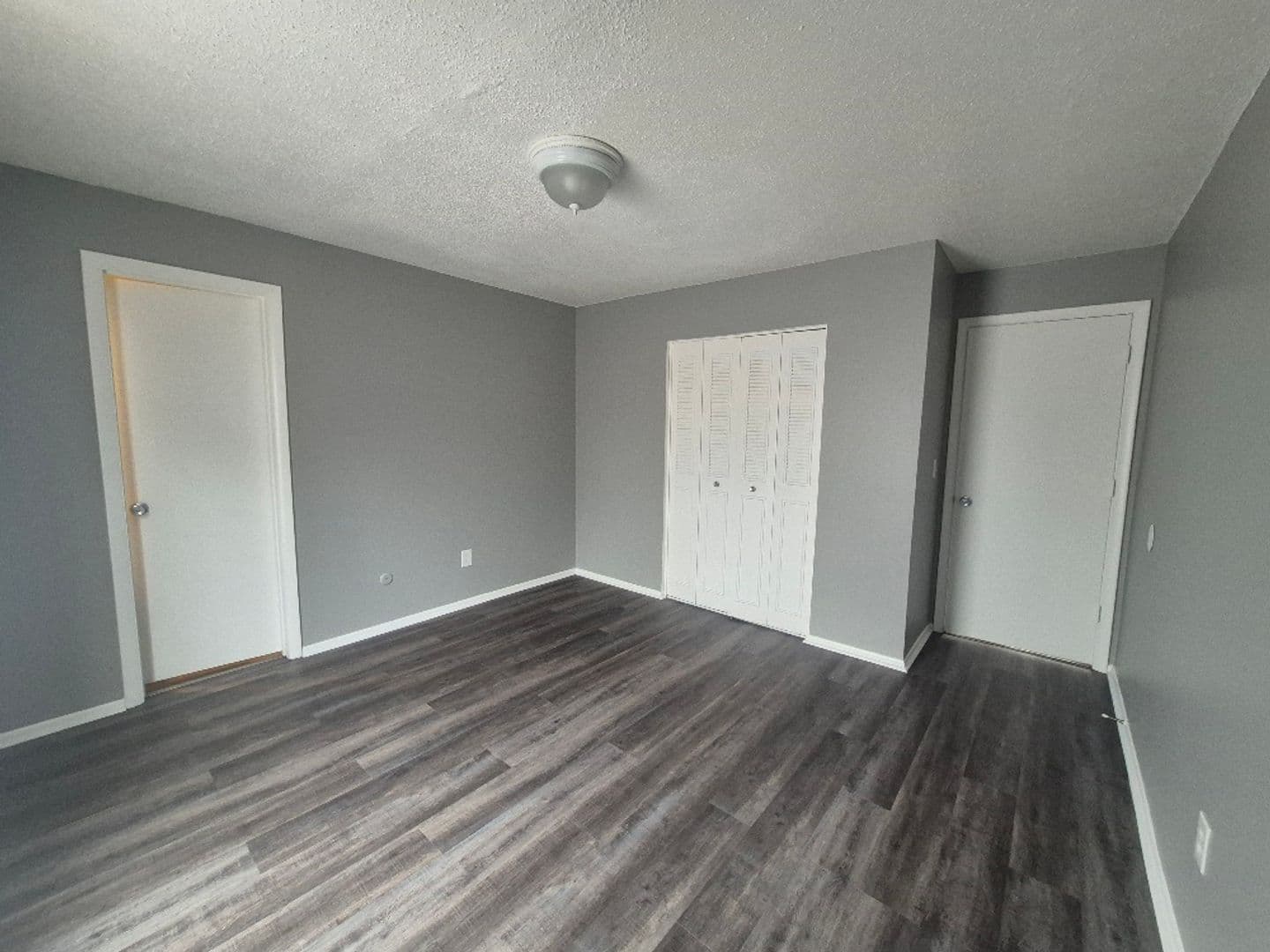 Independence Apartment: 3926 s Redwood Dr