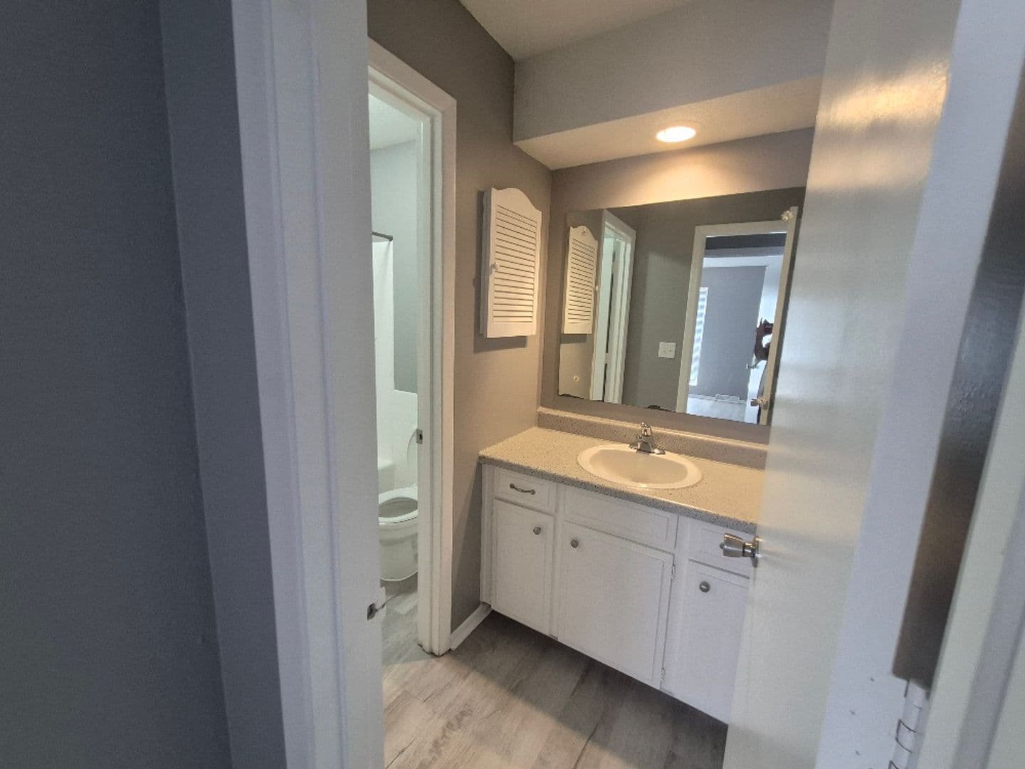 Independence Apartment: 3926 s Redwood Dr