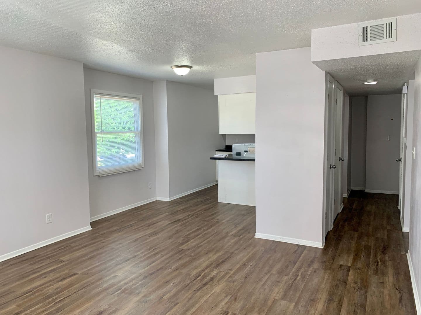 Ankeny Apartment: 1713 NW Pine Road